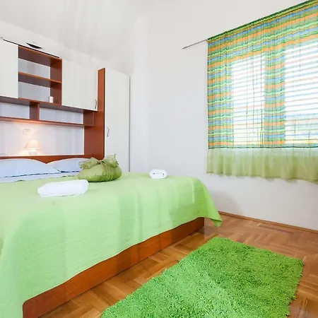 Holiday home House With A Parking Space Gornji Tucepi, Makarska - 16113